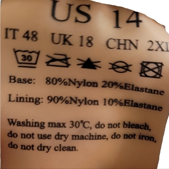 Women's One Piece Razor-back Swimsuit Size 14 - Picture 6 of 6